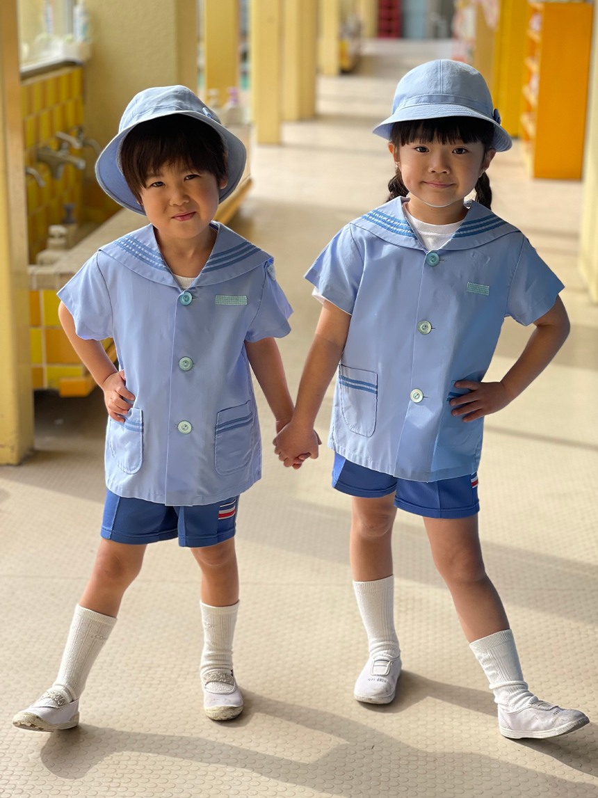かわい幼稚園の制服、体操服一式-